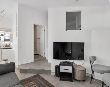10557 Rocca Place - Photo Thumbnail 47