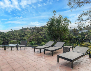 10557 Rocca Place - Photo Thumbnail 38
