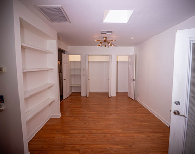 2247 Moore Street - Photo Thumbnail 15