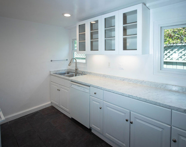 2247 Moore Street - Photo Thumbnail 6