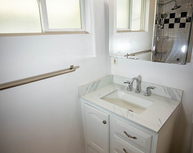 2247 Moore Street - Photo Thumbnail 12