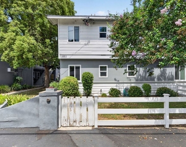 13553 Moorpark Street - Photo Thumbnail 3