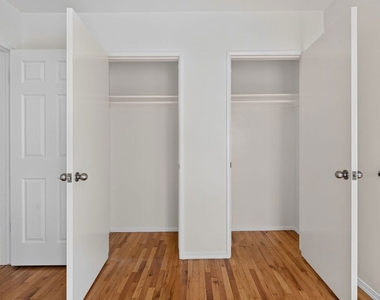13553 Moorpark Street - Photo Thumbnail 28