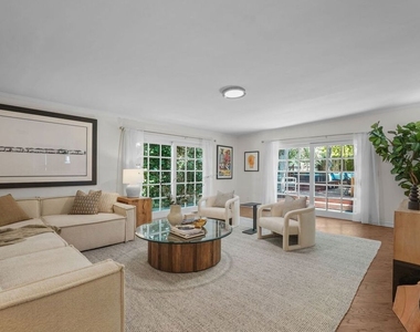6609 Whitley Terrace - Photo Thumbnail 14