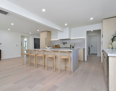 15431 Milbank Street - Photo Thumbnail 20