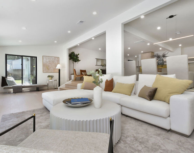 15431 Milbank Street - Photo Thumbnail 9