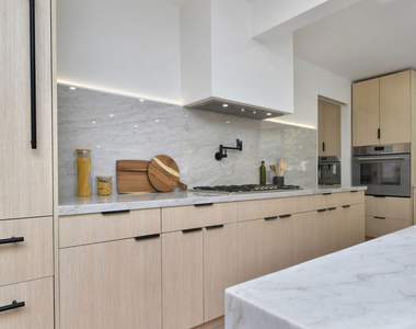 15431 Milbank Street - Photo Thumbnail 23