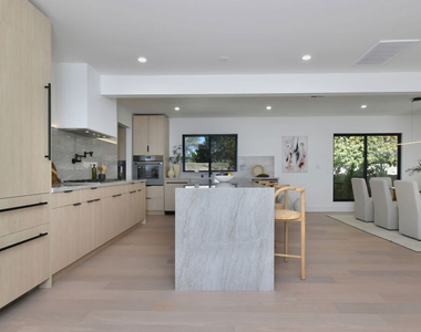15431 Milbank Street - Photo Thumbnail 16