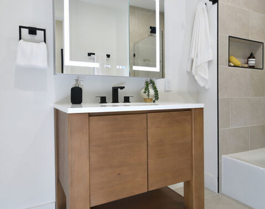 15431 Milbank Street - Photo Thumbnail 33