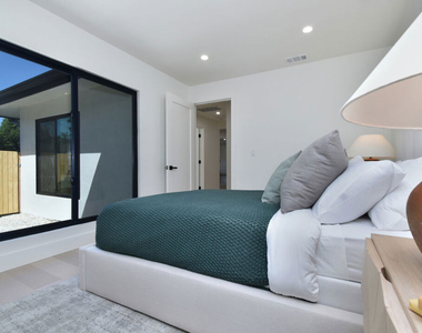 15431 Milbank Street - Photo Thumbnail 30