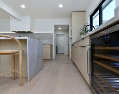 15431 Milbank Street - Photo Thumbnail 24