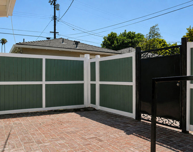13134 Hartsook Street - Photo Thumbnail 25