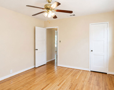 13134 Hartsook Street - Photo Thumbnail 15