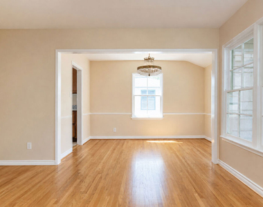 13134 Hartsook Street - Photo Thumbnail 6
