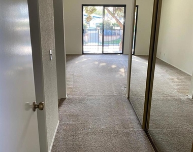 7608 Palmilla Dr - Photo Thumbnail 17