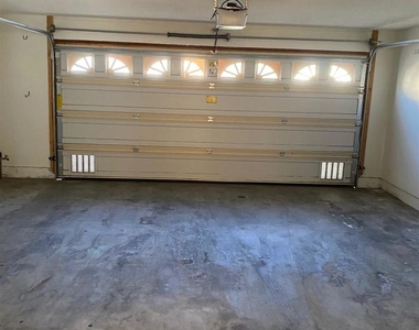 7608 Palmilla Dr - Photo Thumbnail 8