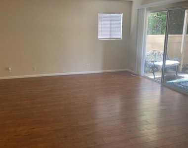 11353 Avenida De Los Lobos - Photo Thumbnail 16