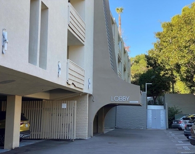 2510 Torrey Pines Rd - Photo Thumbnail 1
