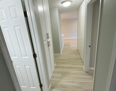 2510 Torrey Pines Rd - Photo Thumbnail 12