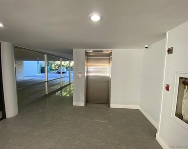 2510 Torrey Pines Rd - Photo Thumbnail 3