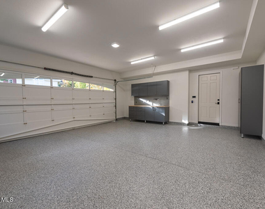 2390 Crombie Court - Photo Thumbnail 37