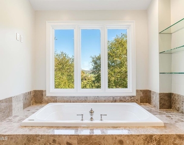 2306 Heatherbank Court - Photo Thumbnail 19