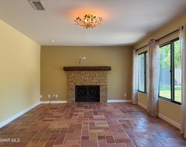 2096 Mccrea Road - Photo Thumbnail 12