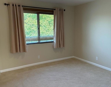 2096 Mccrea Road - Photo Thumbnail 24