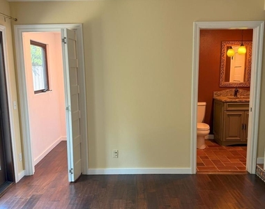 2096 Mccrea Road - Photo Thumbnail 14