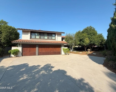 2096 Mccrea Road - Photo Thumbnail 2