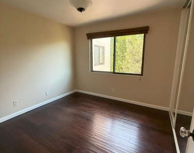 2096 Mccrea Road - Photo Thumbnail 25