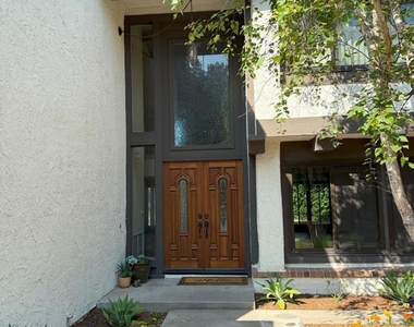 2096 Mccrea Road - Photo Thumbnail 3