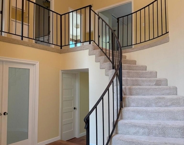 2096 Mccrea Road - Photo Thumbnail 5