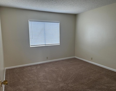 81162 Fred Waring Drive - Photo Thumbnail 14