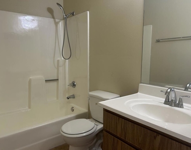 81162 Fred Waring Drive - Photo Thumbnail 18