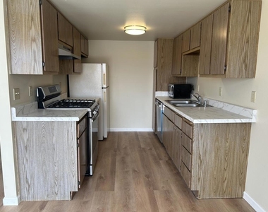 81162 Fred Waring Drive - Photo Thumbnail 6