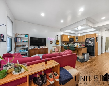 234 Boerum Street - Photo Thumbnail 3