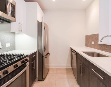 175 Kent Avenue - Photo Thumbnail 4