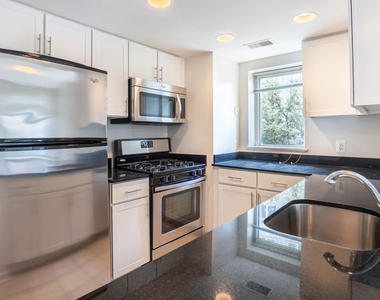 901 N. Nelson St. - Photo Thumbnail 4