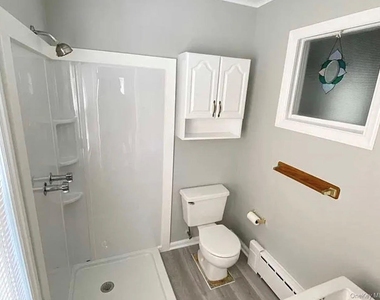 21 Duane Street - Photo Thumbnail 5