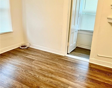 1 Dewitt Street - Photo Thumbnail 7