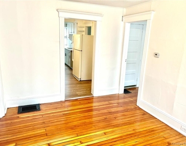 1 Dewitt Street - Photo Thumbnail 9