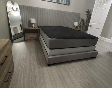 133 Lincoln Avenue - Photo Thumbnail 5