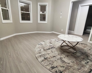 133 Lincoln Avenue - Photo Thumbnail 7