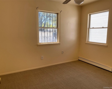 231-24 Lansing Avenue - Photo Thumbnail 9