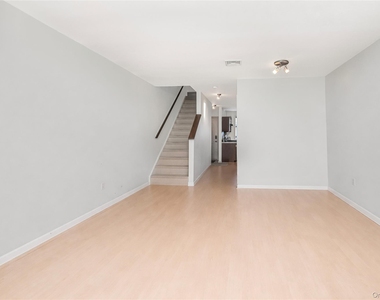 8 Davids Lane - Photo Thumbnail 2