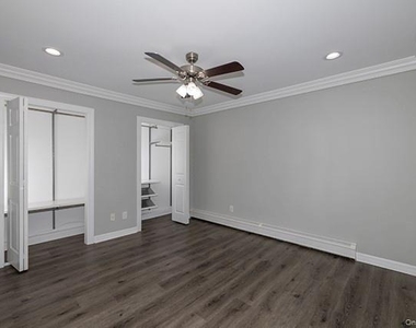 65 Island Boulevard - Photo Thumbnail 5