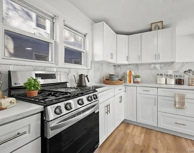 22 Chestnut Place - Photo Thumbnail 1