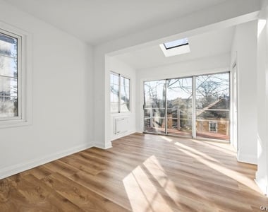22 Chestnut Place - Photo Thumbnail 8