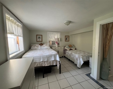 3 Clayton Avenue - Photo Thumbnail 9